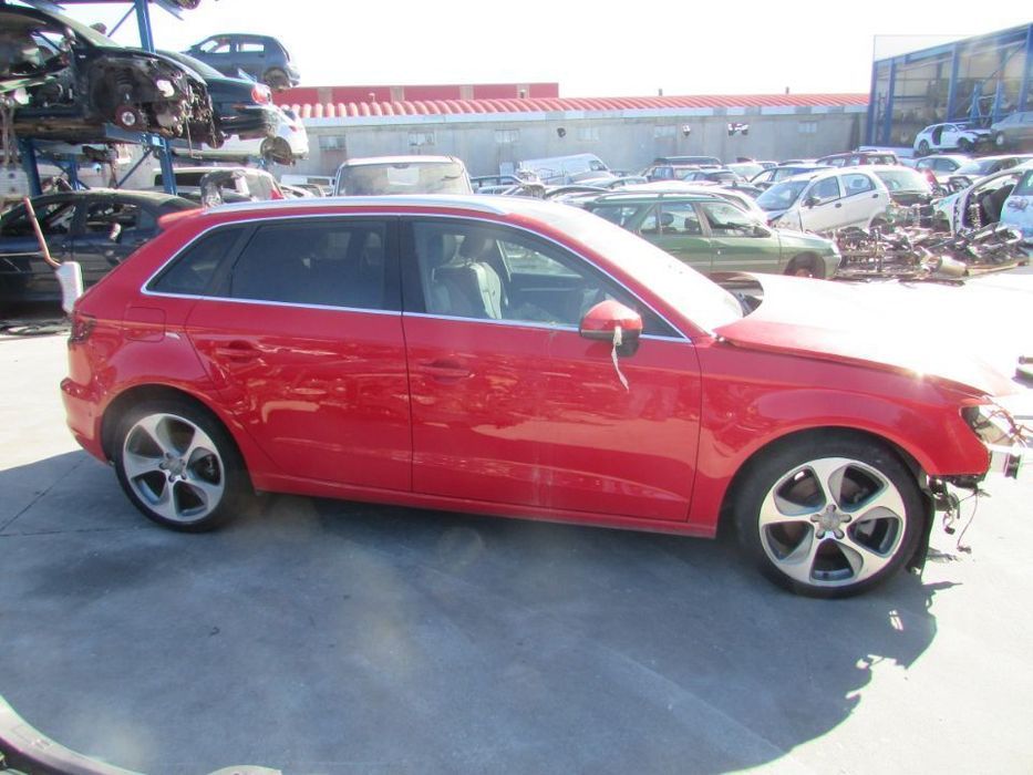 Peças Audi A3 1.8 Gasolina do ano 2013 (CJS)