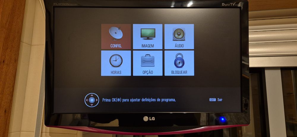 LCD TV Monitor LG Flatron M227wd