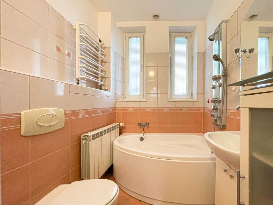 Loft przy Reymonta - klimatyczne mieszkanie w kamienicy na Górnym