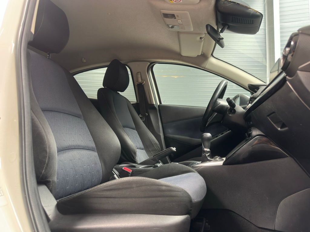 Mazda 2 Diesel 2015 Impecável