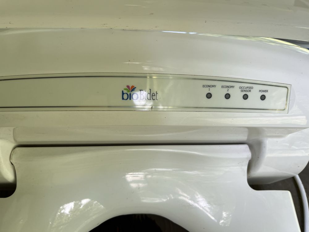 Nakladka na toalete BioBidet bidet lazienka niepelnosprawnych