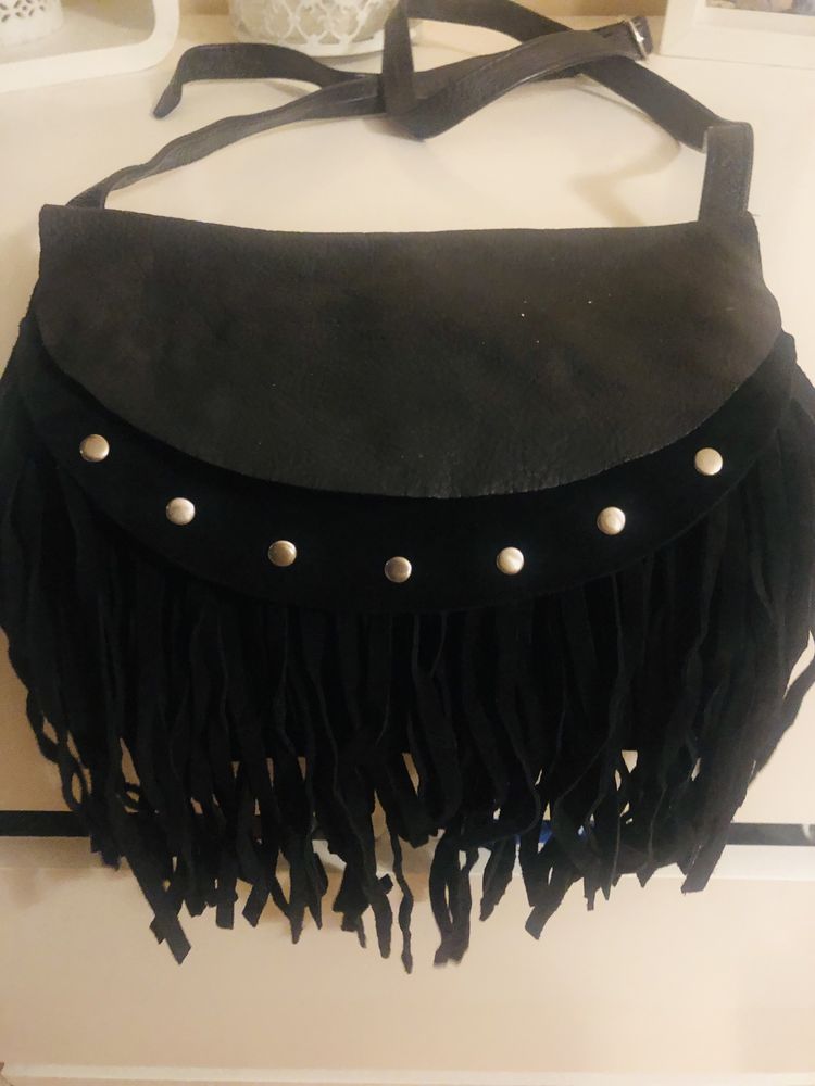 Torebka frędzle w stylu boho
