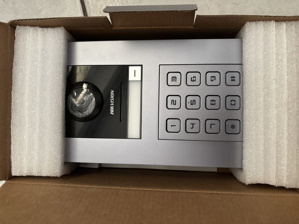 Wideodomofon Hikvision DS-KD8003-IME1(B) klawiatura i czytnik
