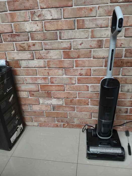 Dreame h14 pro z napędem w dwie strony podświetlenie wałka  myje 180st