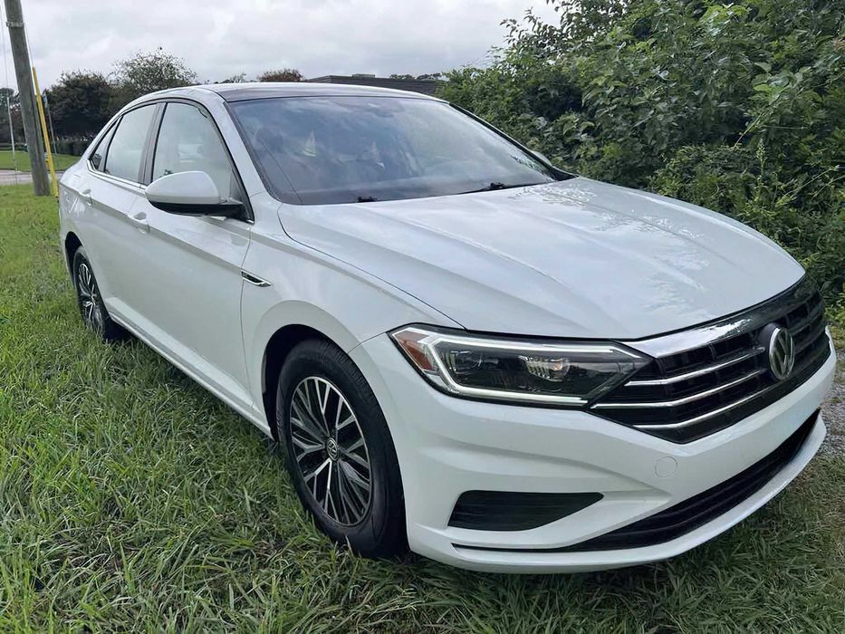 Volkswagen Jetta      2019
