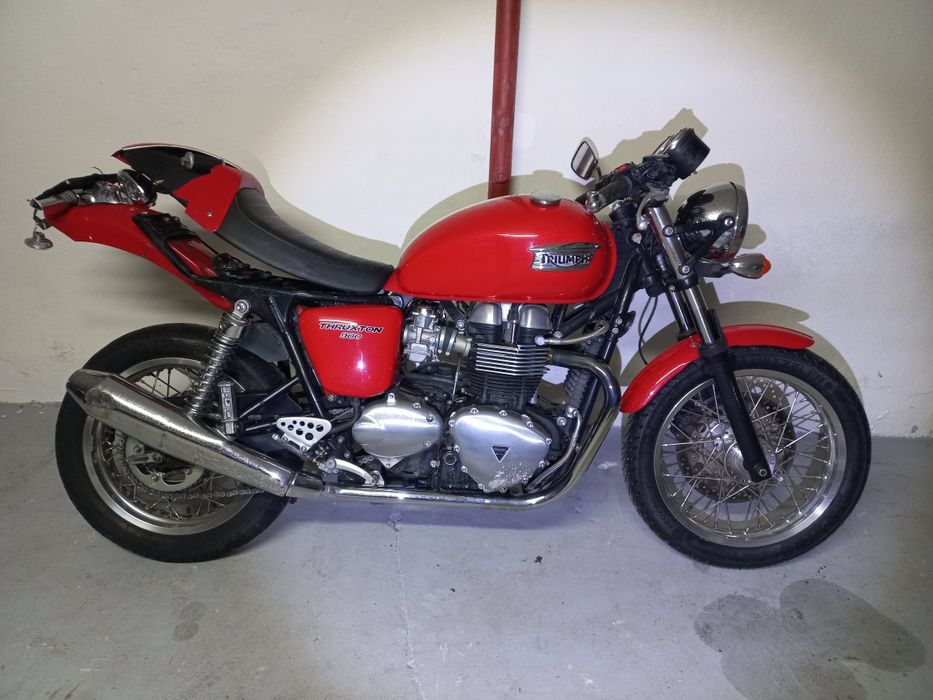 Triumph Thruxton t100 bonneville 865 cafe racer