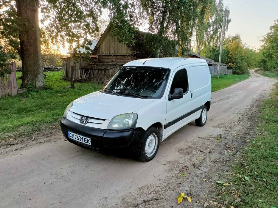 Peugeot Partner 1.2 газ-бензин