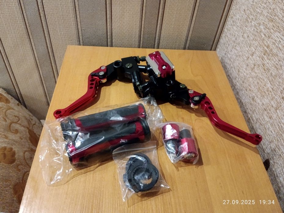 Курки тормоза гідравлічні на ваш мотоцкл