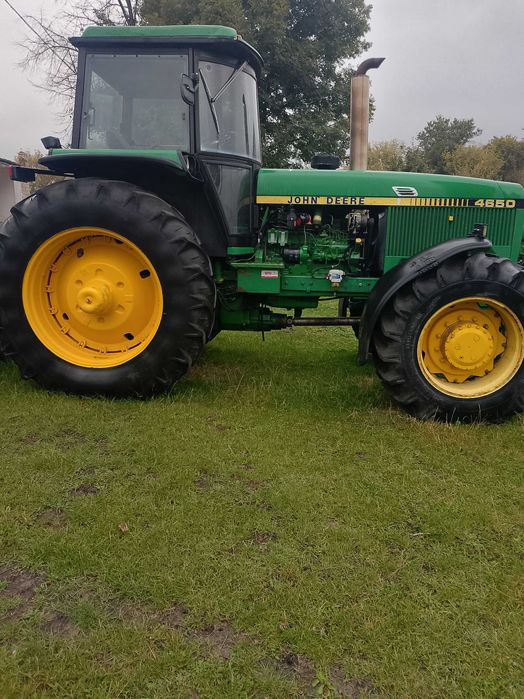 Трактор Джон Дір