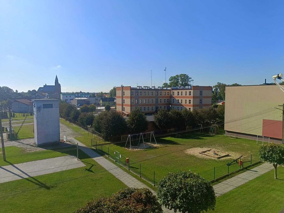 Czteropokojowe mieszkanie w Lututowie z garażem