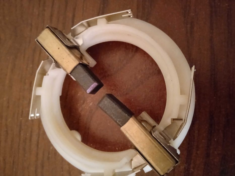 Szczotkotrzymacz  PA 6,6 GF-35