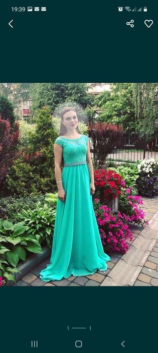 Платье на выпускной или торжество