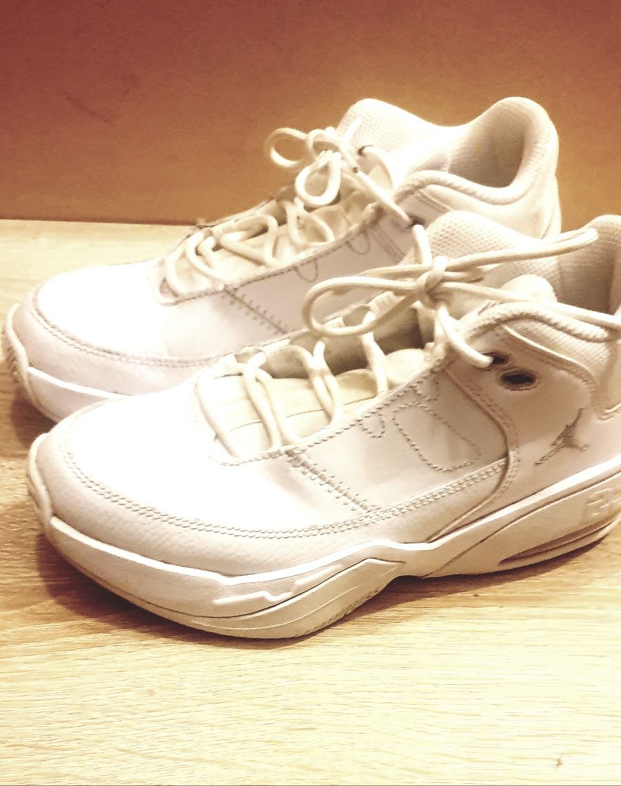 buty jordan max aura 3