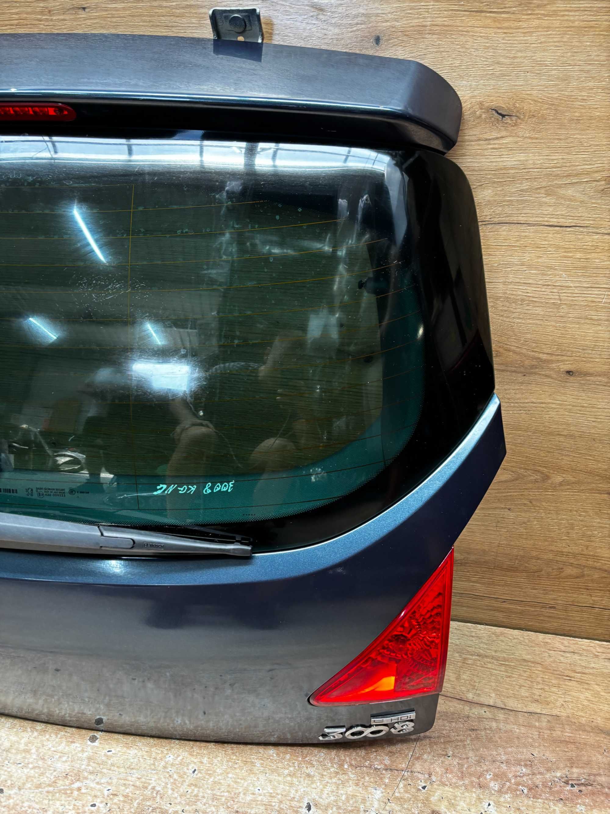Klapa bagażnika Peugeota 3008 kolor kgnc