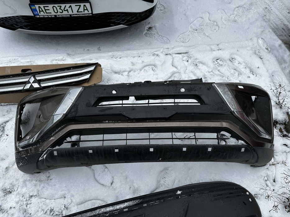Бампер передний оригинал Mitsubishi Eclipse Cross 2017-2021