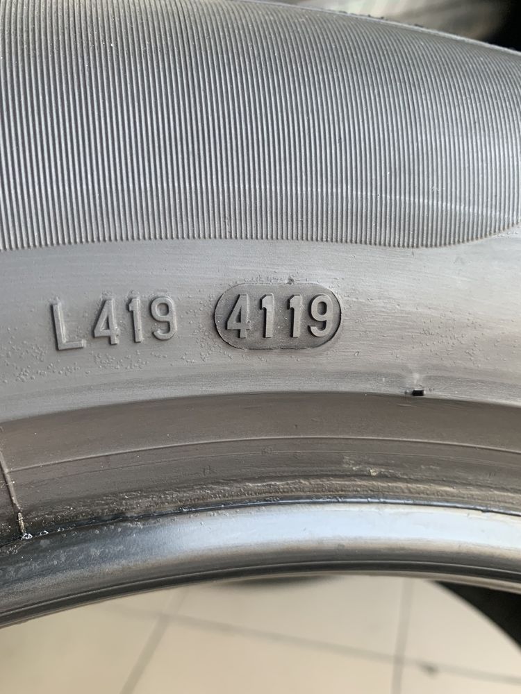 Пара літніх шин 225/60/17 99V Pirelli Cinturato P7