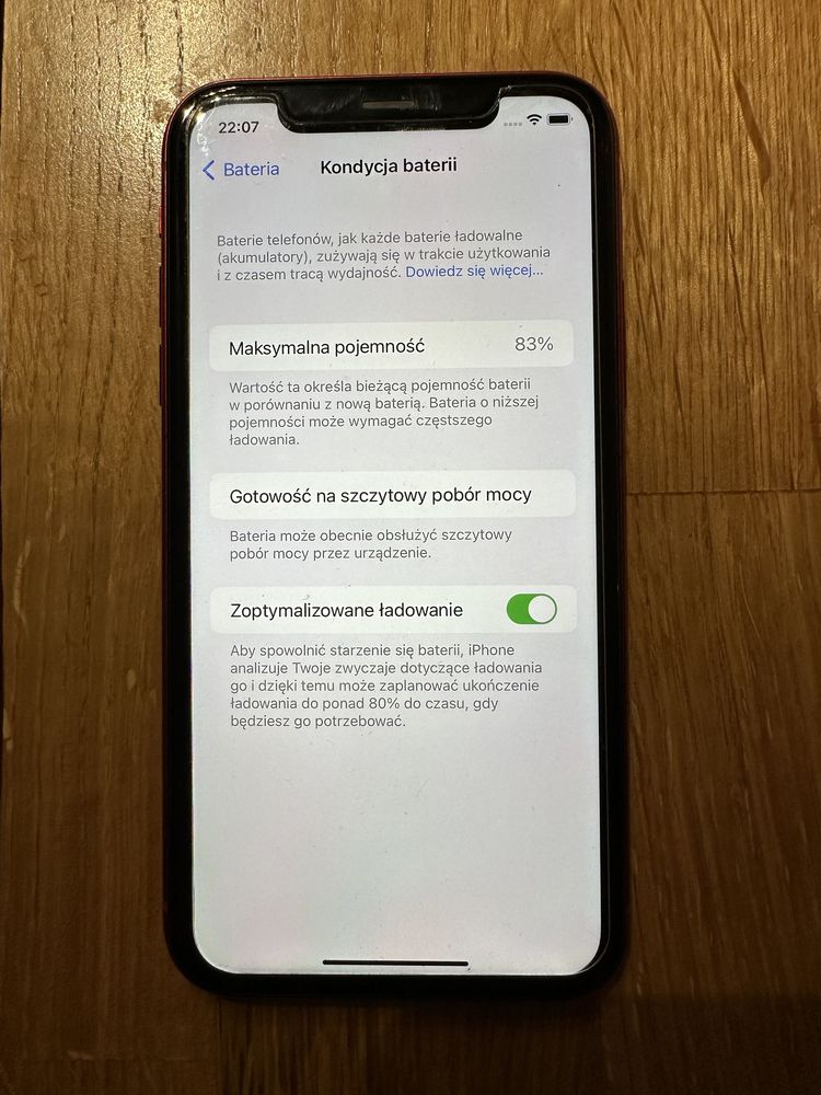 iPhone XR z ładowarką