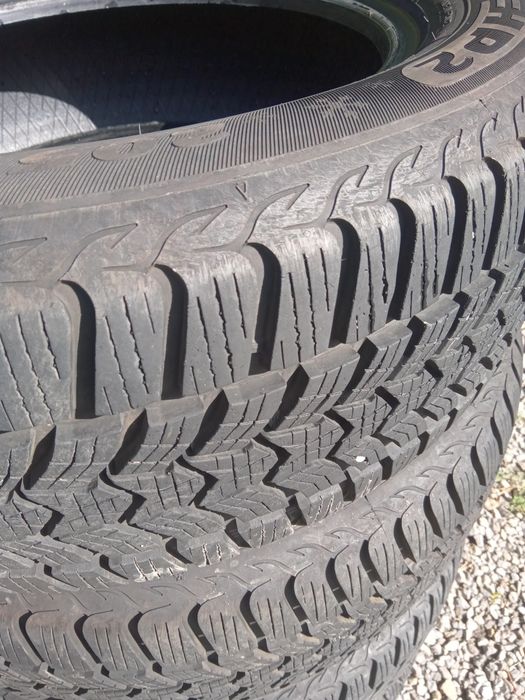 opony debica frigo r16  205 60  8mm zima