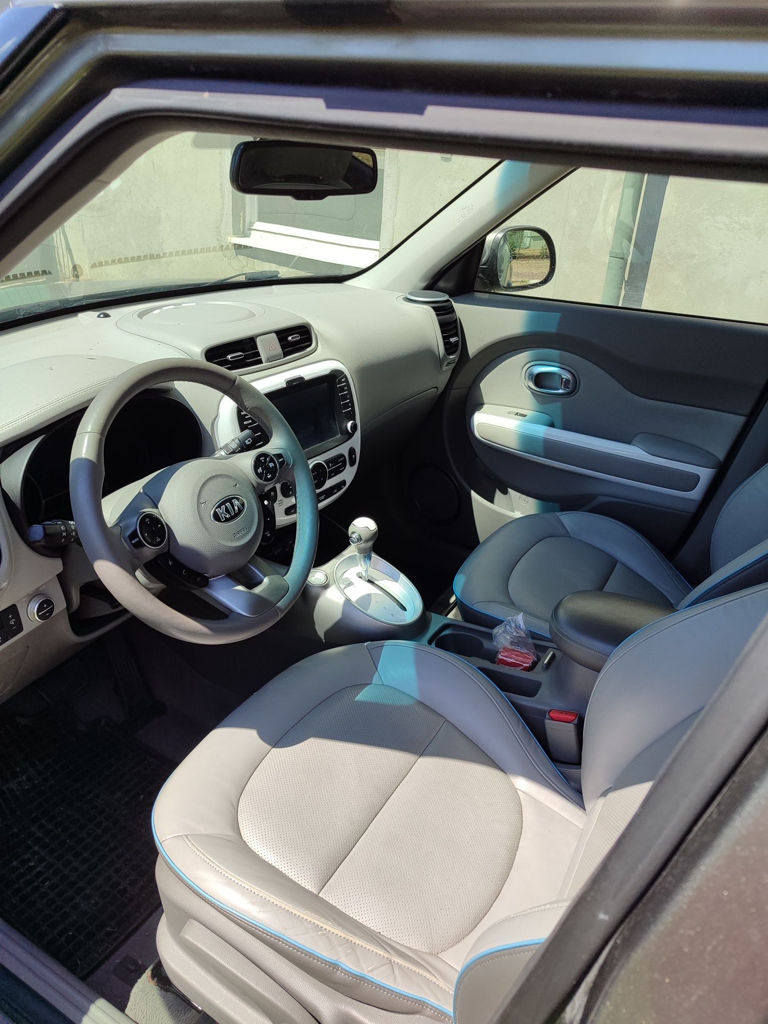 Kia soul ev 2016р.