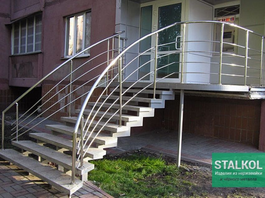 Входные группы ограждения перила и поручни из нержавейки Ровно и обл.