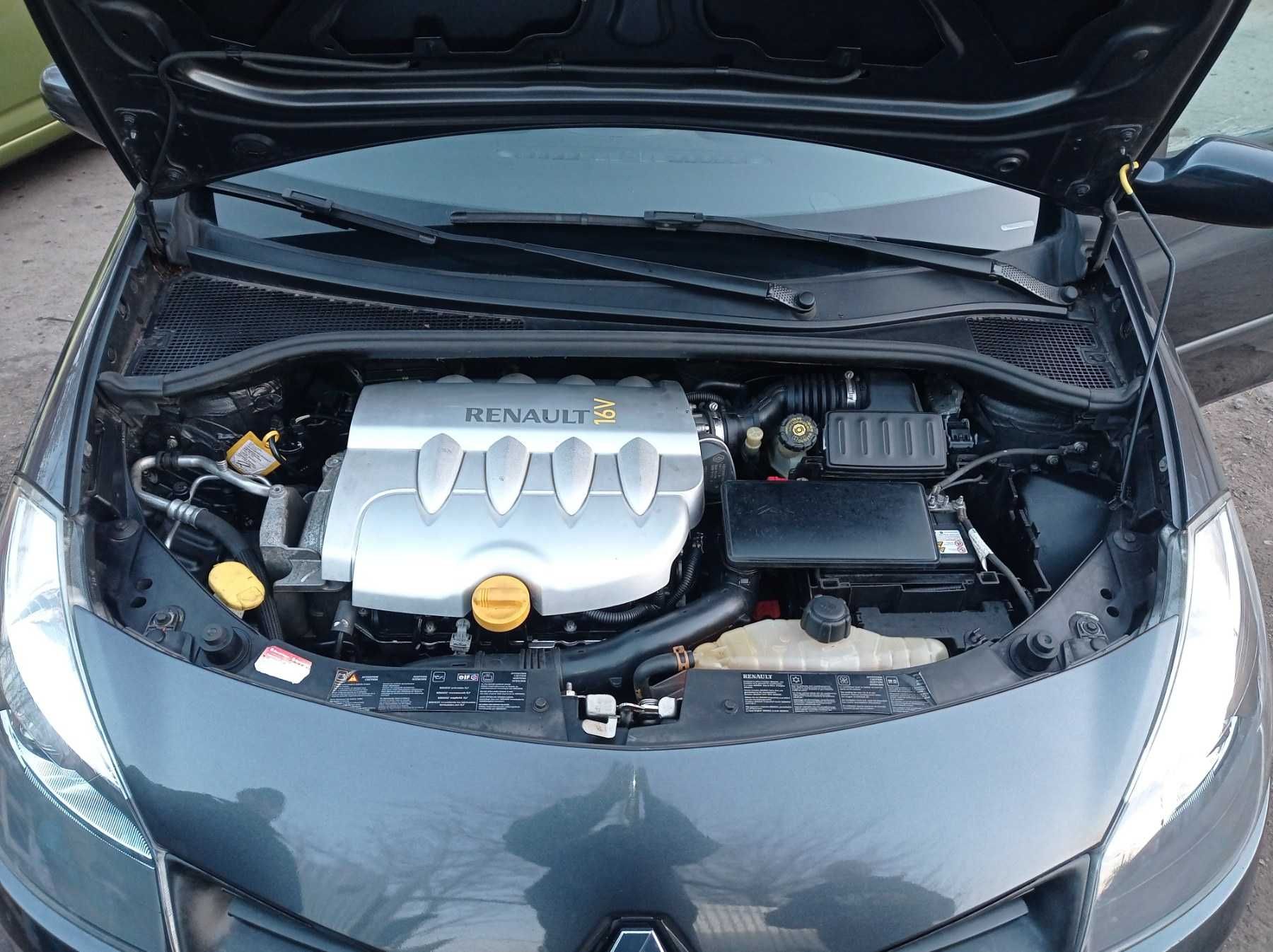 Renault Clio 2006 1.6 AT (110 к.с.)