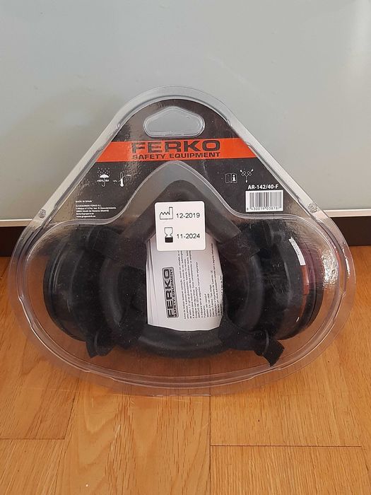 Mascara Ferko AR-142/40-F c/ 2 Filtros A1