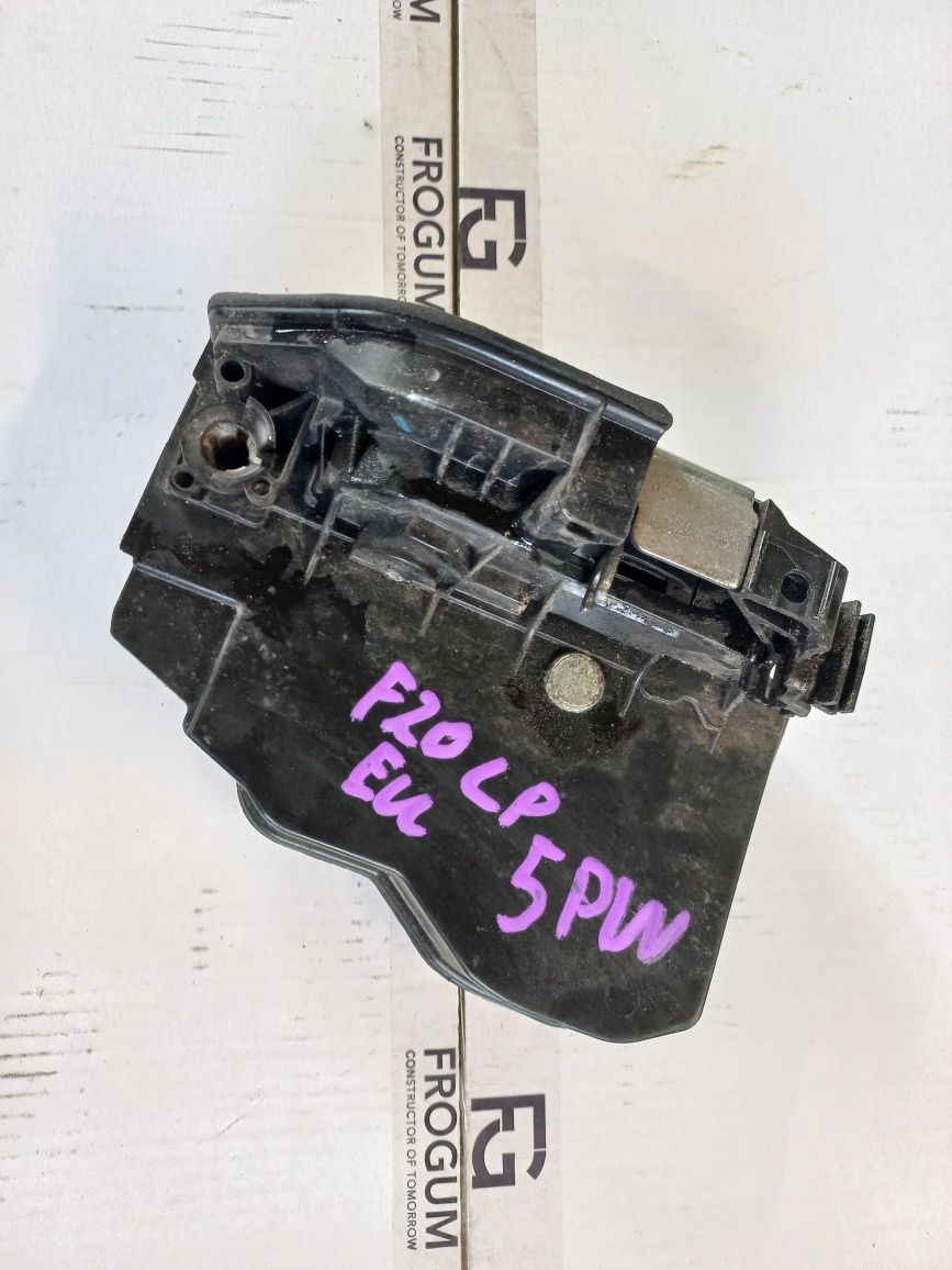 Zamek drzwi lewy przód przedni 5 pin bmw f20