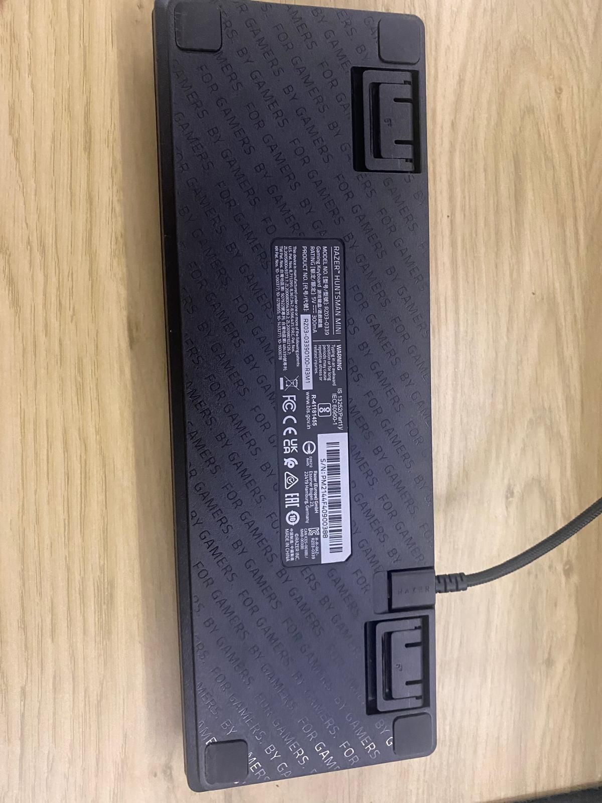 teclado razer huntsman mini switch roxo
