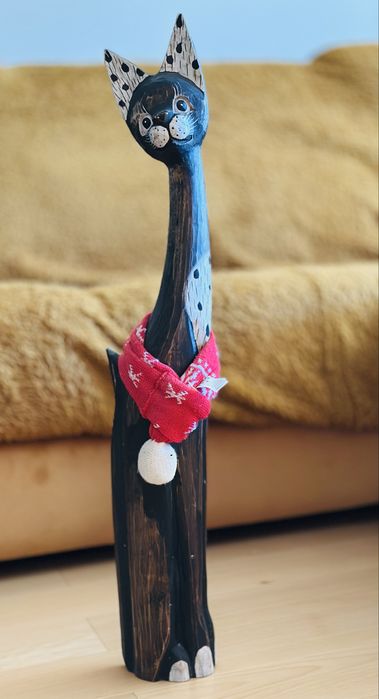 Gato decorativo em madeira