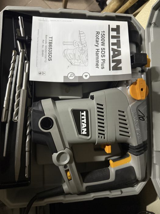 Młot młotowiertarka TITAN SDS+ 1500W wiertła dłuta ZESTAW