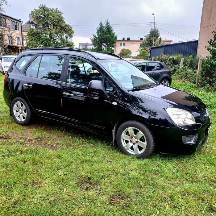 Kia Carens W bardzo dobrym stanie automat