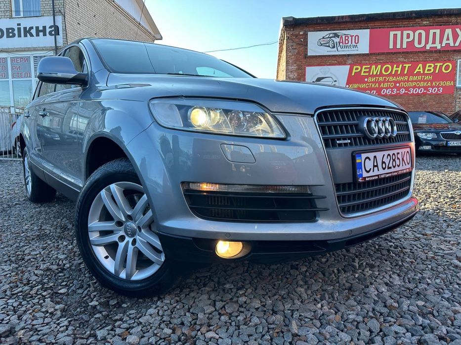 Продам авто Audi Q7