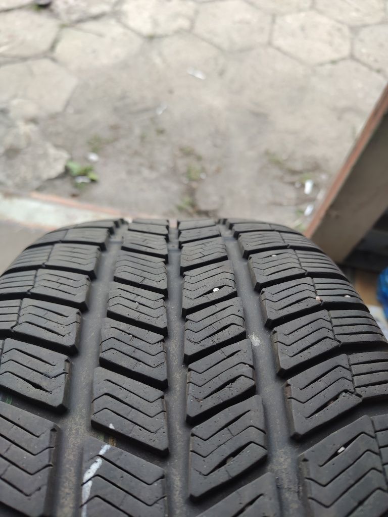 4x Opony zimowe Barum 225/45/17 7mm Polaris 3  2016r