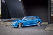 Opel Astra GTC OPC