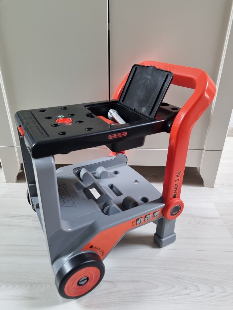 Wózek majsterkowicza Smoby warsztat skrzynka narzędzia Black Decker