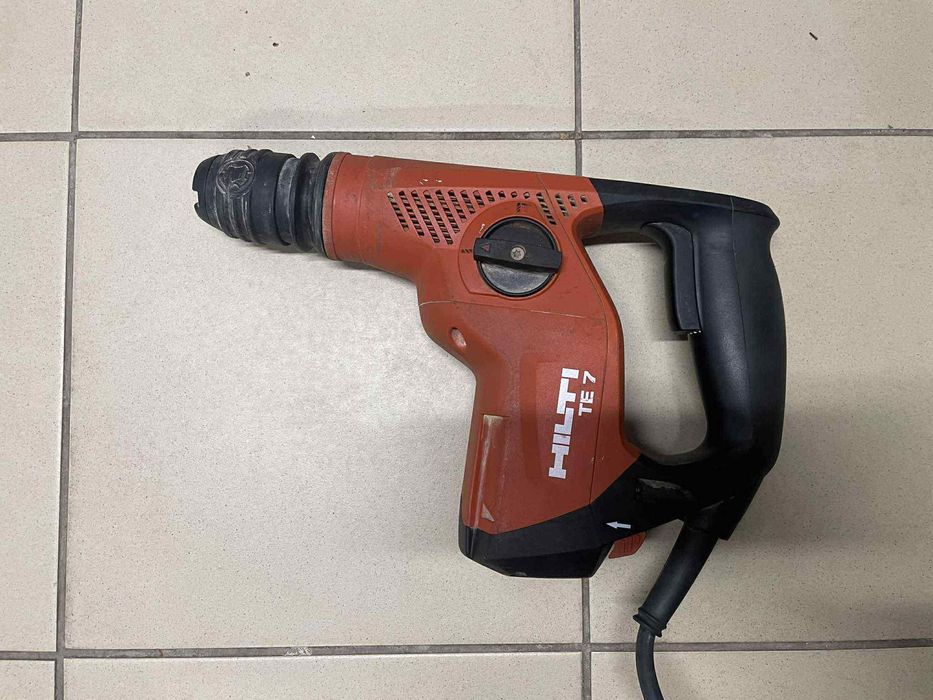 Młotowiertarka Młotowiertarka Hilti TE 7  2021r nie milwaukee Dewalt