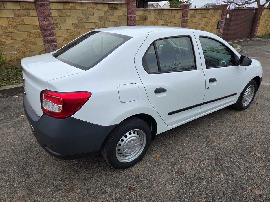 Стан нового авто!!! Dacia Logan 2015. Не битий. Не фарбований.