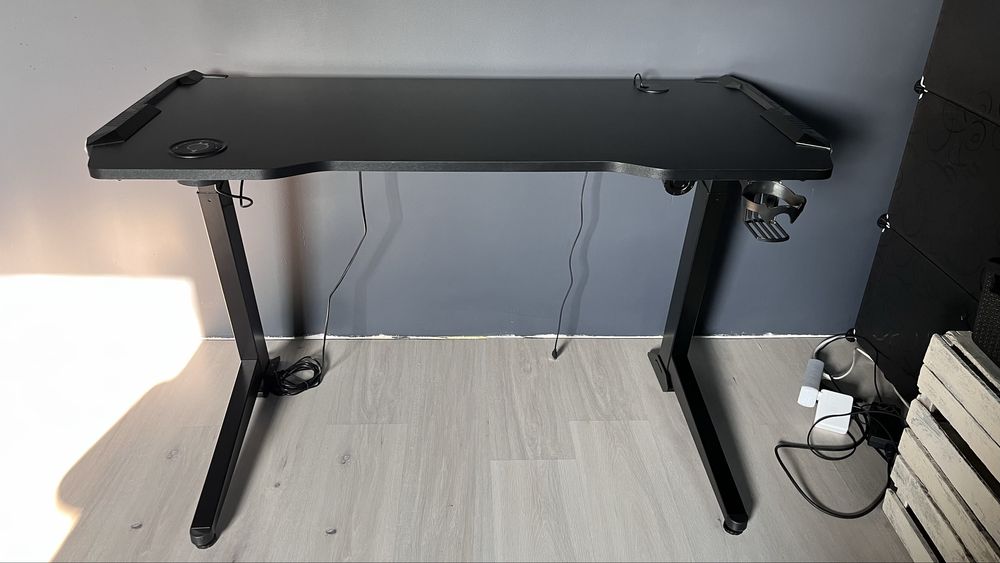 Biurko gamingowe z elektryczną regulacją wysokości GXE 100