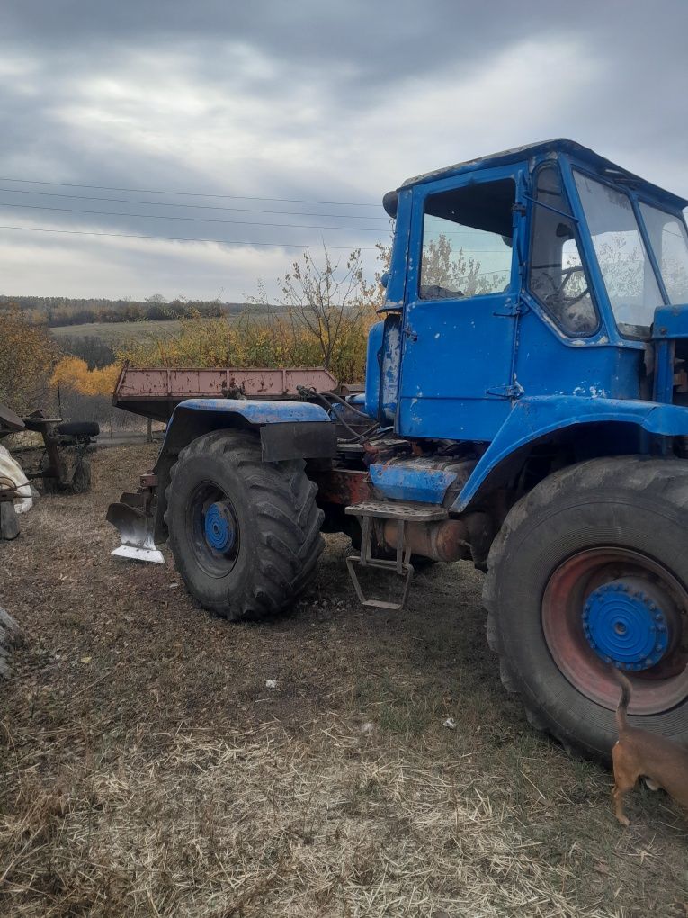 Продам трактор т150к