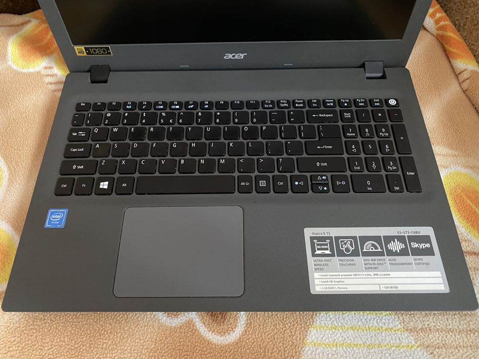 Ноутбук Acer Aspire e15 E5-573 Дешево! Під відновлення