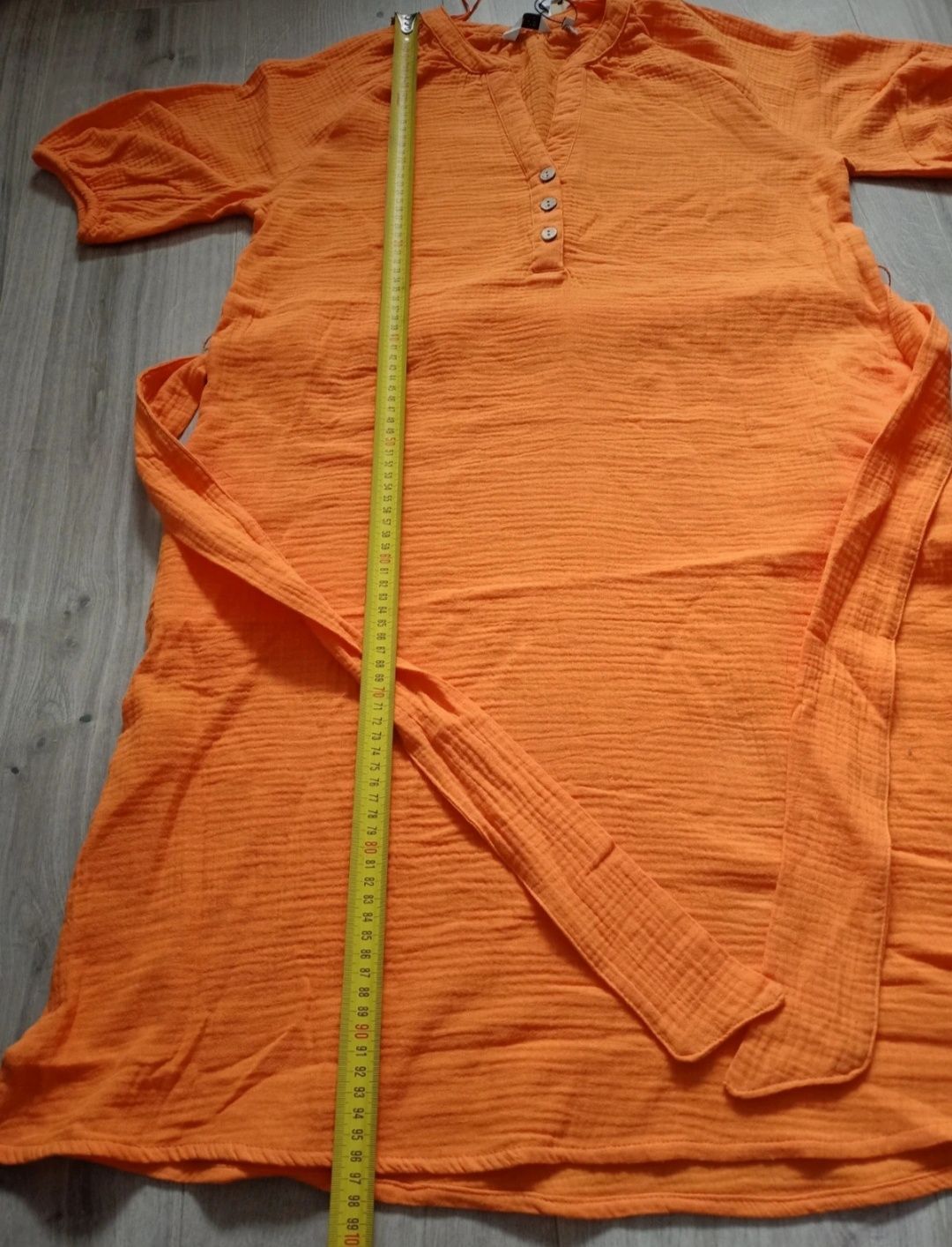Pomarańczowa sukienka b.young z paskiem rozmiar M