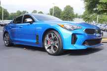Kia  Stinger Gt2      2019