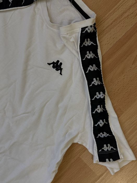 Футболка Kappa на лампасах