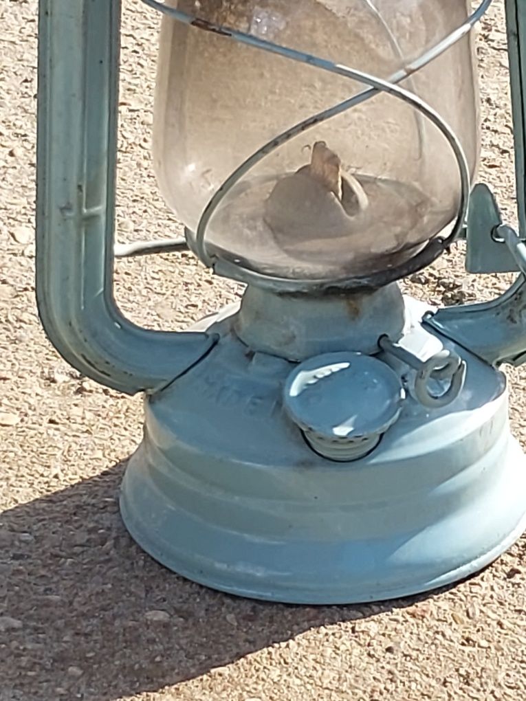 Lampa naftowa Jupiter 1
