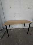 Biurko ikea rwegulowana wysokosc 140x65x73/93 stan bdb