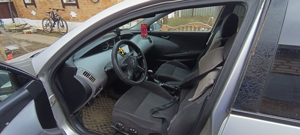 Нісан     прімєра