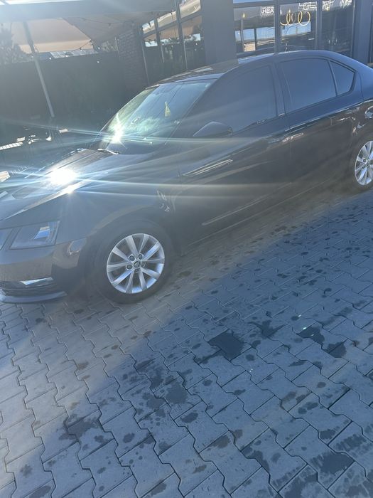 Авто в хорошому стані збережене