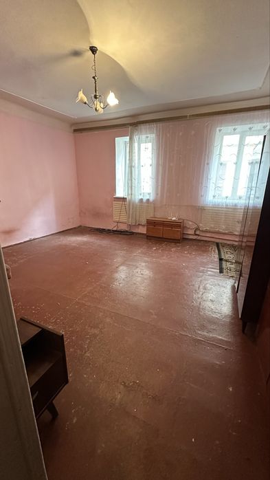 Продаж; квартира; приміщення; Чернівці; центр; фасад;