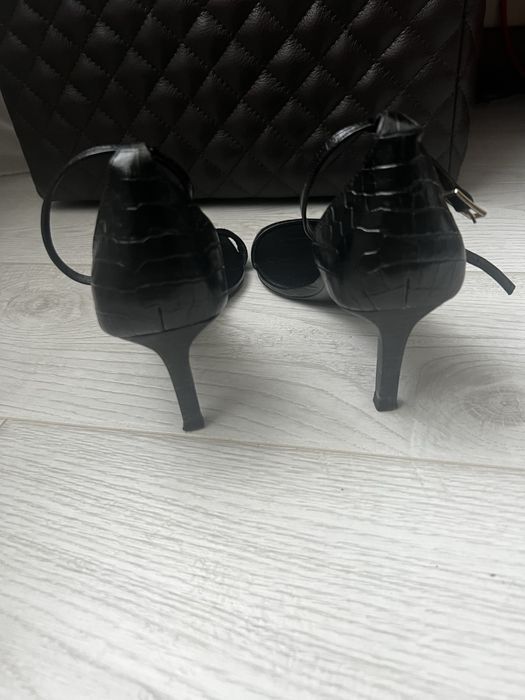 Босоніжки Massimo Dutti 42 р., мюлі mango 41 р.