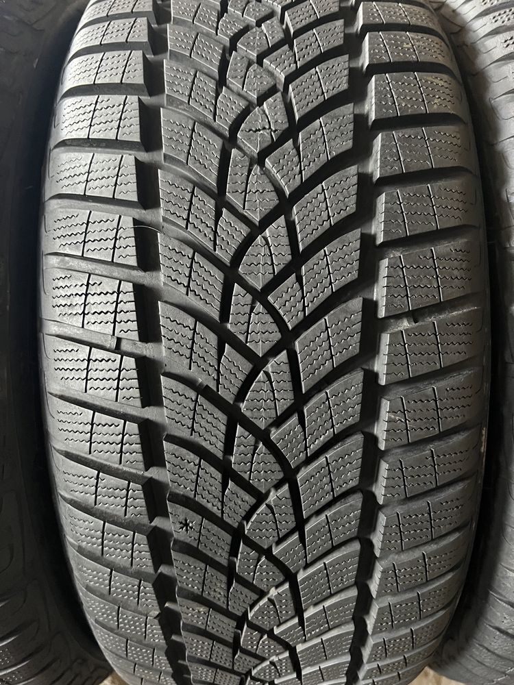 245/45/20 R20 Goodyear Ultra Grip Perfomance + 4шт зима